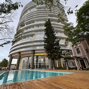 Luxury Apartment, With Pool Apartamento